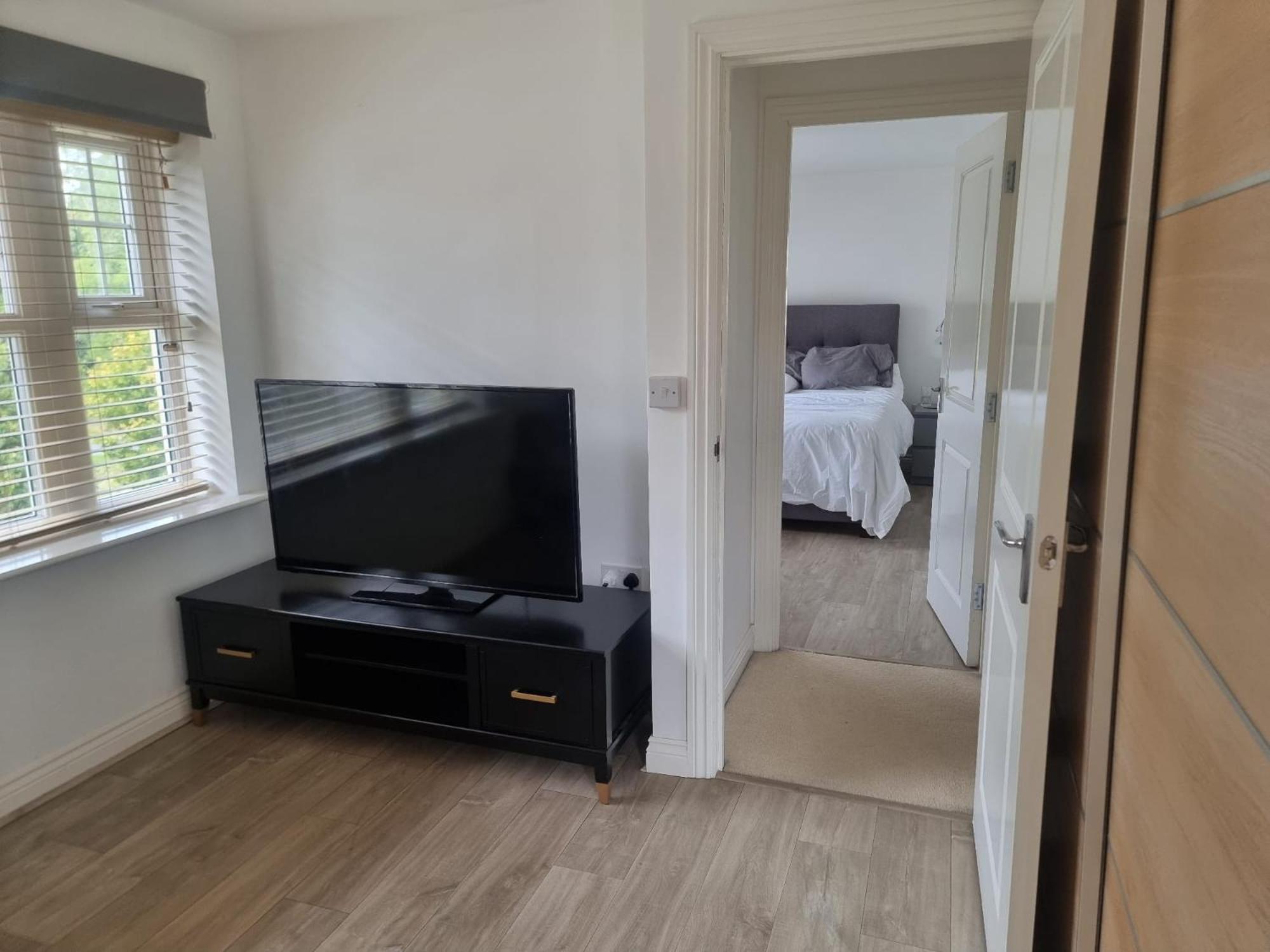 Bromley Common- Double Bedroom With En-Suite With Private Lounge In Shared Town House Zewnętrze zdjęcie